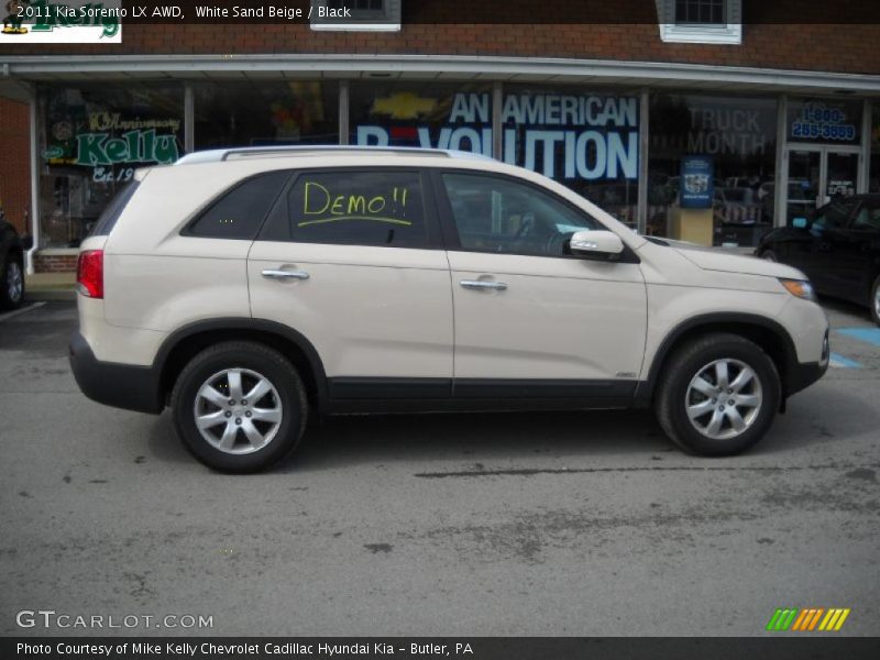 White Sand Beige / Black 2011 Kia Sorento LX AWD