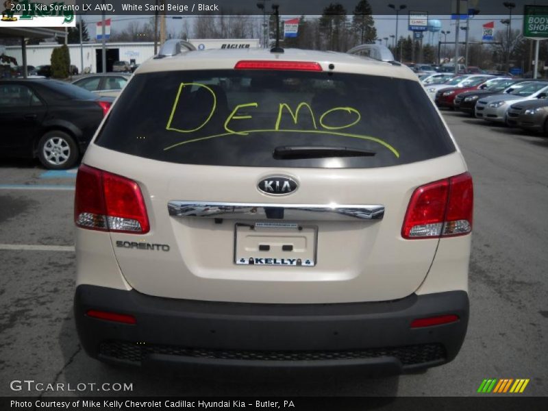 White Sand Beige / Black 2011 Kia Sorento LX AWD