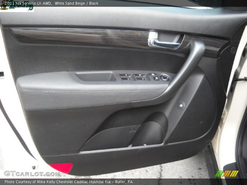 White Sand Beige / Black 2011 Kia Sorento LX AWD