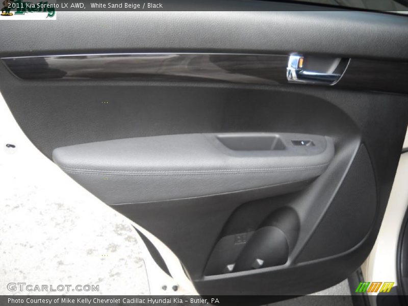 White Sand Beige / Black 2011 Kia Sorento LX AWD
