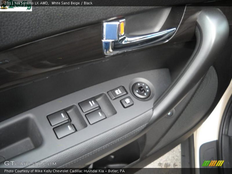 White Sand Beige / Black 2011 Kia Sorento LX AWD