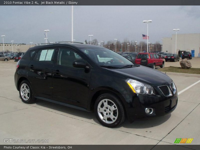 Jet Black Metallic / Ebony 2010 Pontiac Vibe 2.4L