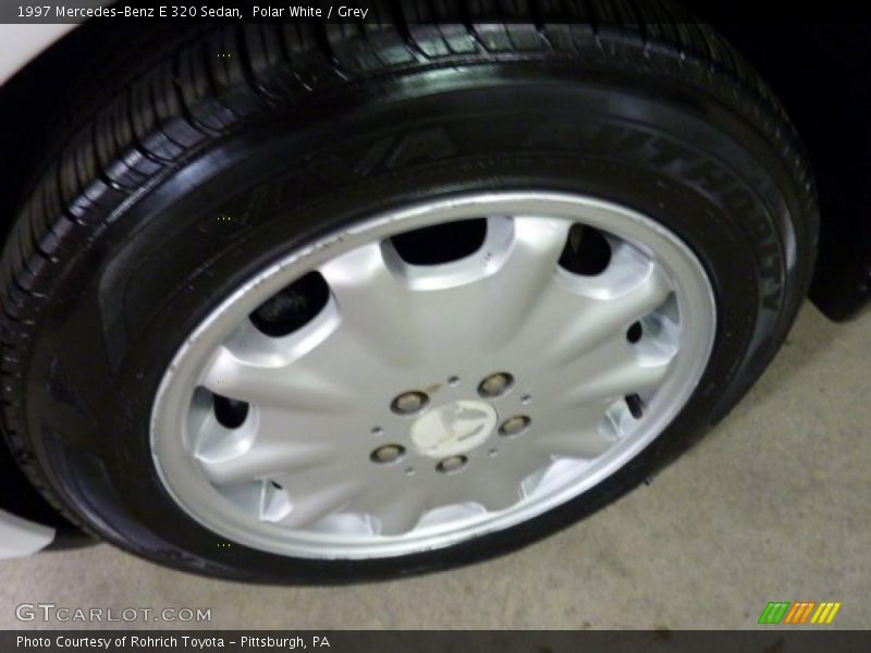 Polar White / Grey 1997 Mercedes-Benz E 320 Sedan