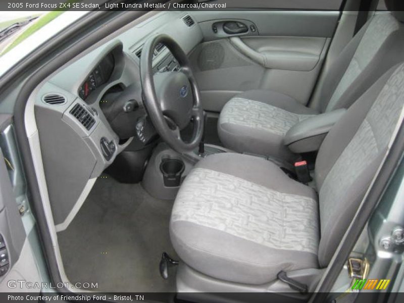 Light Tundra Metallic / Charcoal/Charcoal 2005 Ford Focus ZX4 SE Sedan
