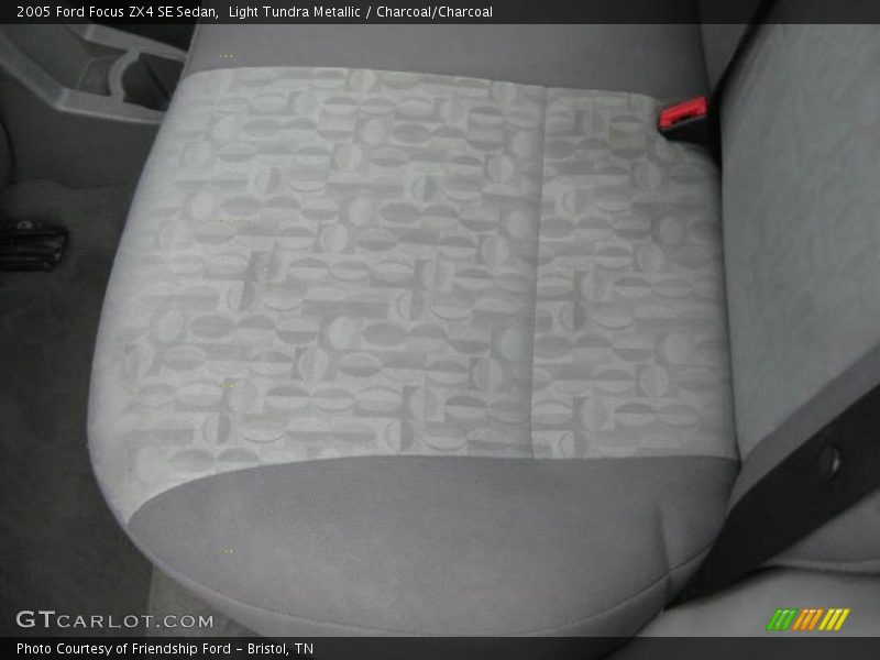 Light Tundra Metallic / Charcoal/Charcoal 2005 Ford Focus ZX4 SE Sedan