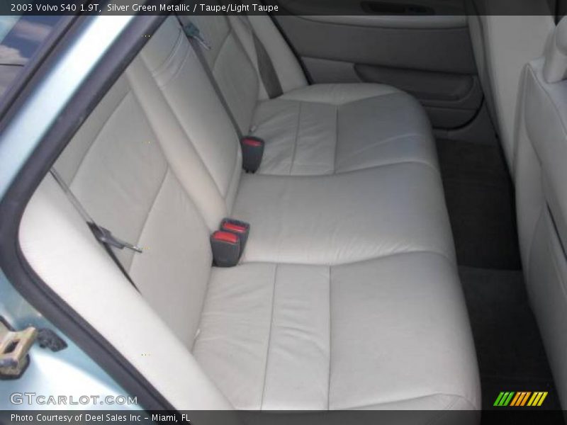 Silver Green Metallic / Taupe/Light Taupe 2003 Volvo S40 1.9T