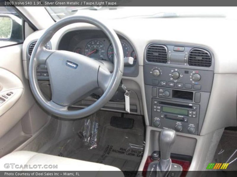 Silver Green Metallic / Taupe/Light Taupe 2003 Volvo S40 1.9T