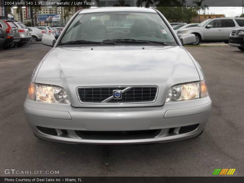 Silver Metallic / Light Taupe 2004 Volvo S40 1.9T