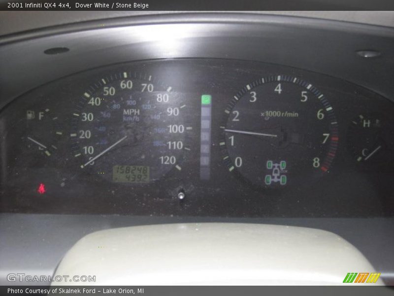 Dover White / Stone Beige 2001 Infiniti QX4 4x4