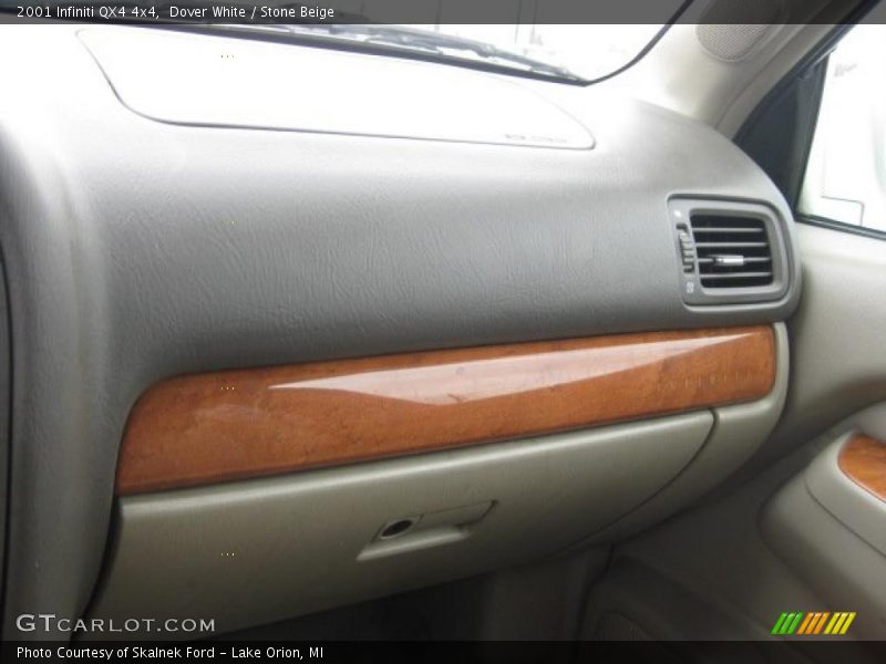 Dover White / Stone Beige 2001 Infiniti QX4 4x4