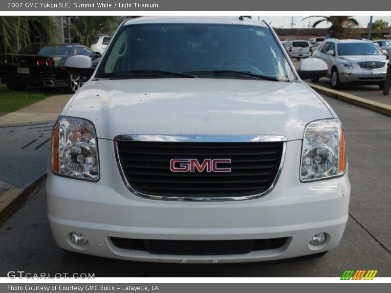 Summit White / Light Titanium 2007 GMC Yukon SLE