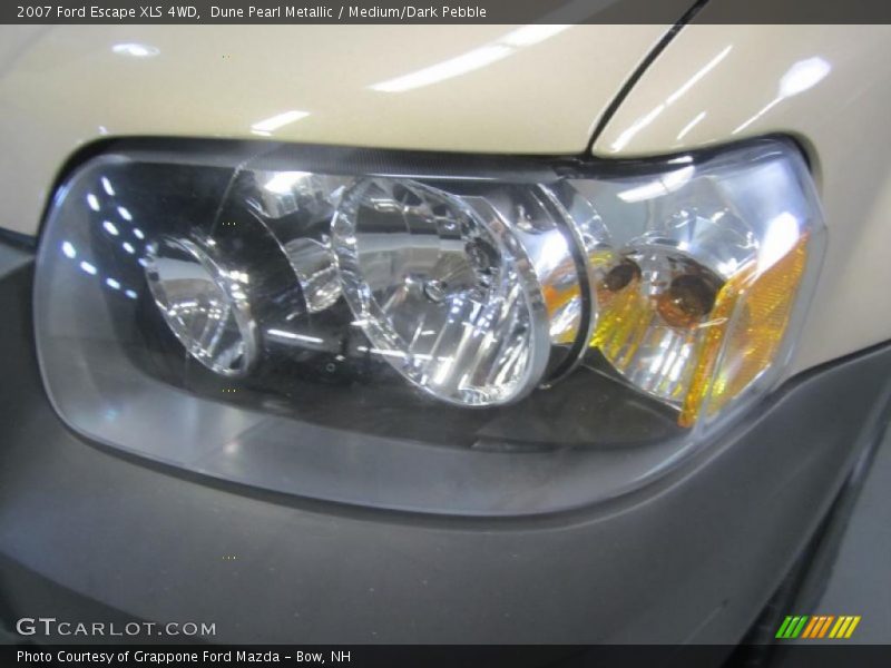 Dune Pearl Metallic / Medium/Dark Pebble 2007 Ford Escape XLS 4WD