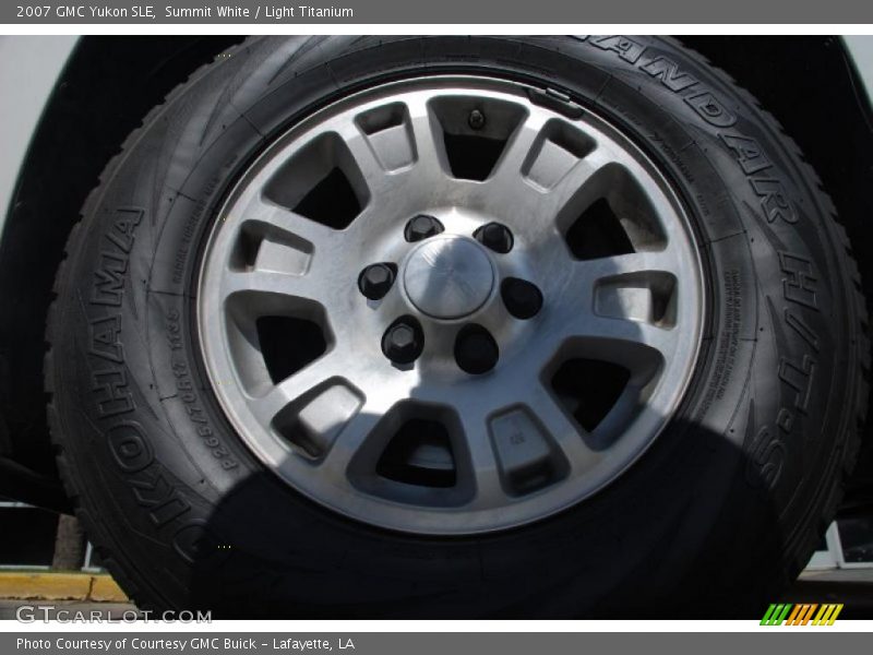Summit White / Light Titanium 2007 GMC Yukon SLE