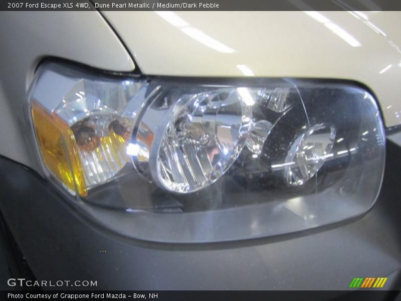 Dune Pearl Metallic / Medium/Dark Pebble 2007 Ford Escape XLS 4WD