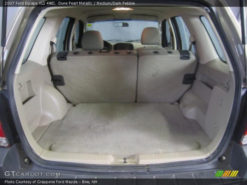  2007 Escape XLS 4WD Trunk