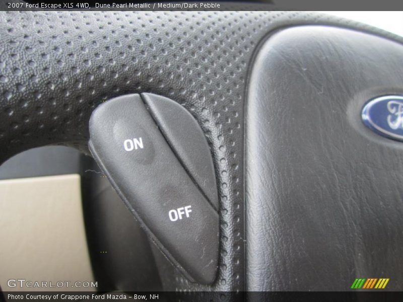 Dune Pearl Metallic / Medium/Dark Pebble 2007 Ford Escape XLS 4WD