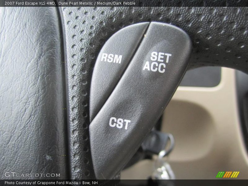 Dune Pearl Metallic / Medium/Dark Pebble 2007 Ford Escape XLS 4WD