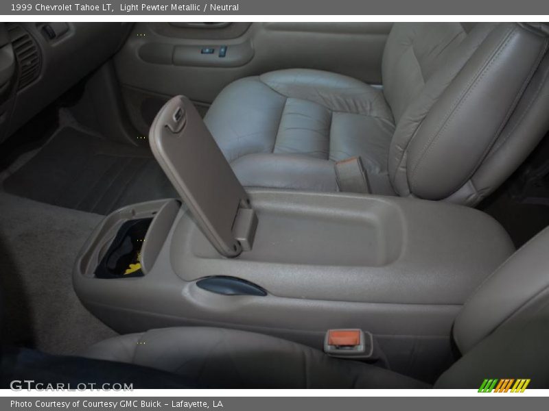 Light Pewter Metallic / Neutral 1999 Chevrolet Tahoe LT