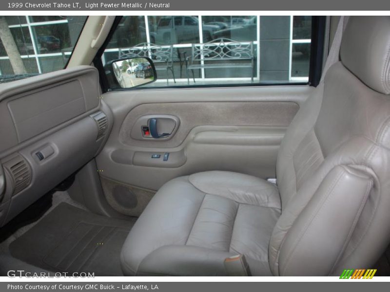 Light Pewter Metallic / Neutral 1999 Chevrolet Tahoe LT