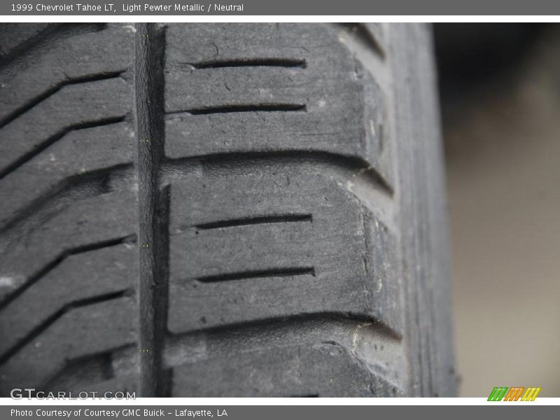Light Pewter Metallic / Neutral 1999 Chevrolet Tahoe LT