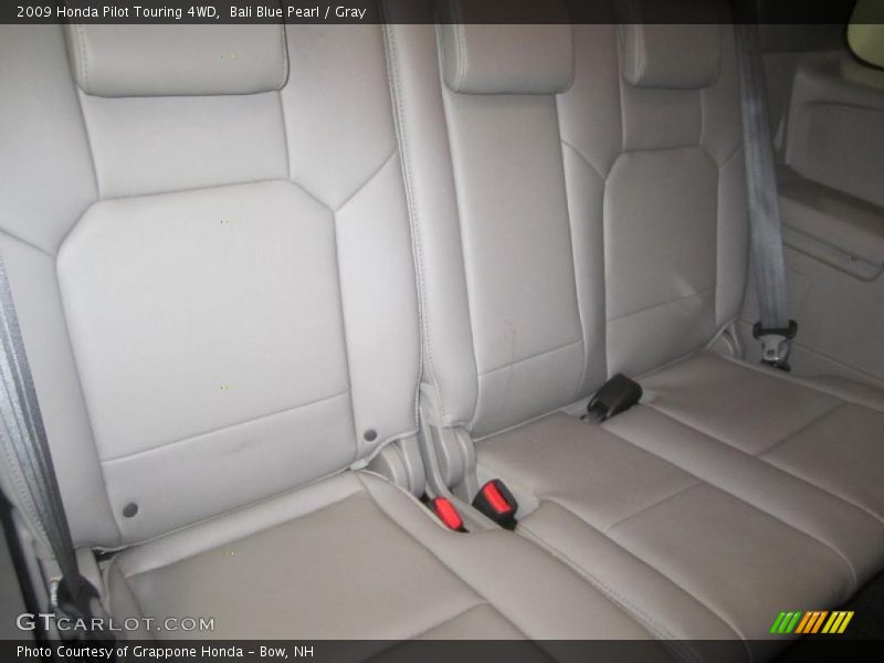  2009 Pilot Touring 4WD Gray Interior