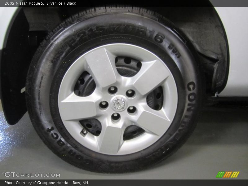 Silver Ice / Black 2009 Nissan Rogue S