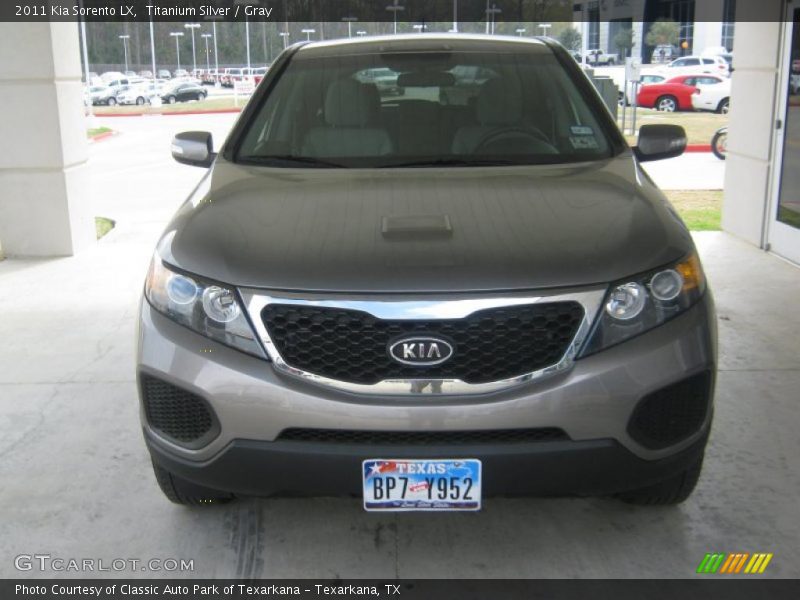 Titanium Silver / Gray 2011 Kia Sorento LX