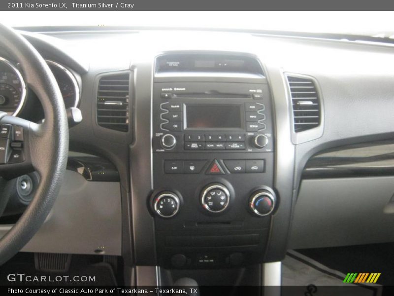 Titanium Silver / Gray 2011 Kia Sorento LX