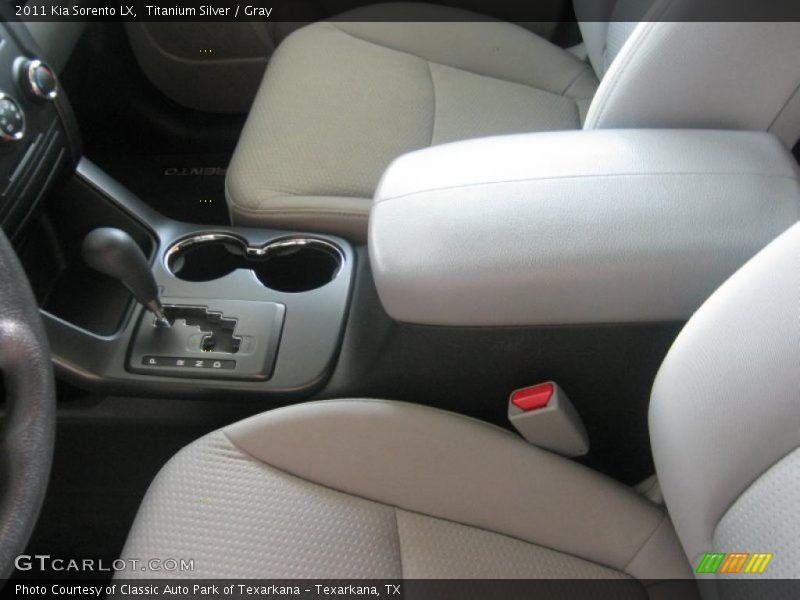 Titanium Silver / Gray 2011 Kia Sorento LX