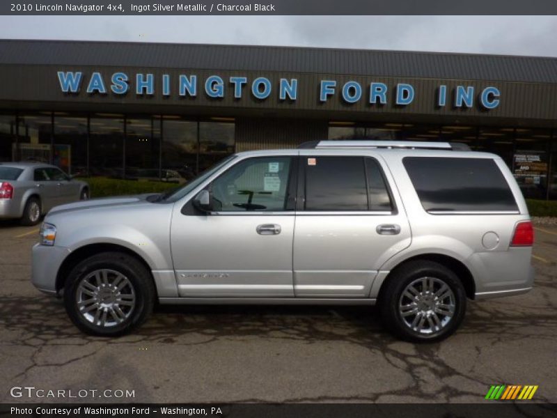 Ingot Silver Metallic / Charcoal Black 2010 Lincoln Navigator 4x4
