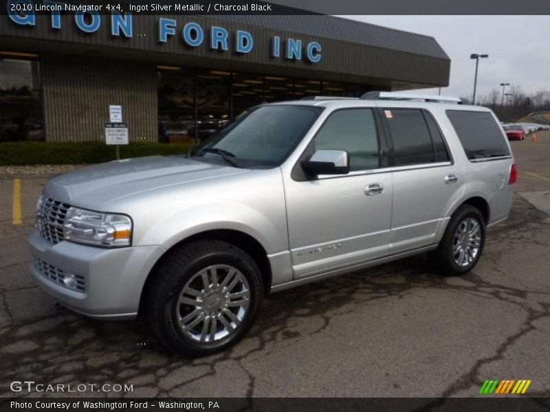 Ingot Silver Metallic / Charcoal Black 2010 Lincoln Navigator 4x4