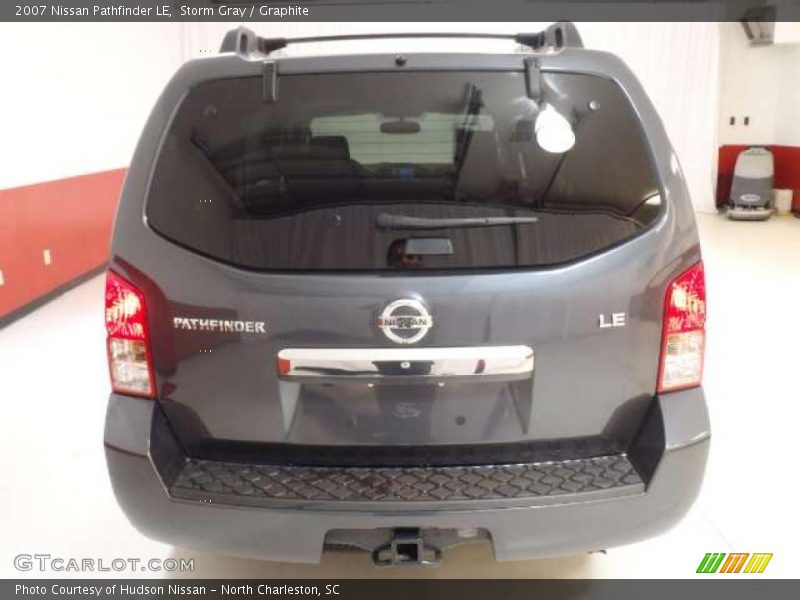 Storm Gray / Graphite 2007 Nissan Pathfinder LE