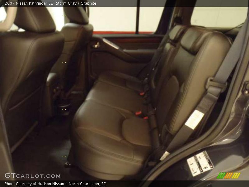 Storm Gray / Graphite 2007 Nissan Pathfinder LE