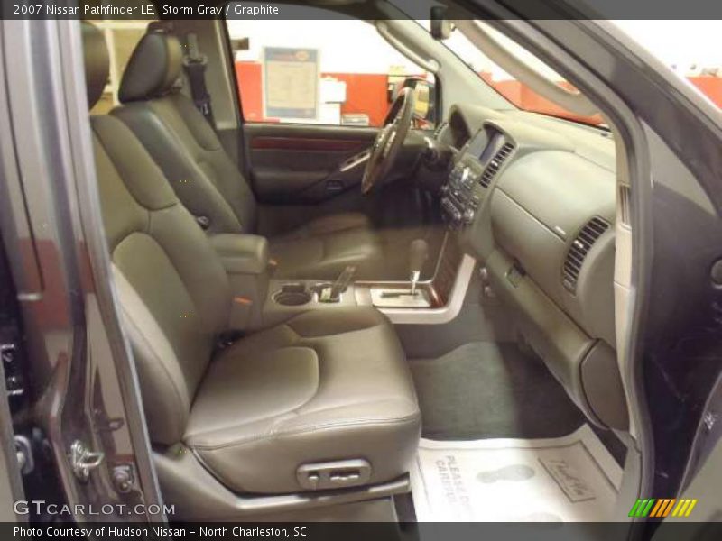 Storm Gray / Graphite 2007 Nissan Pathfinder LE