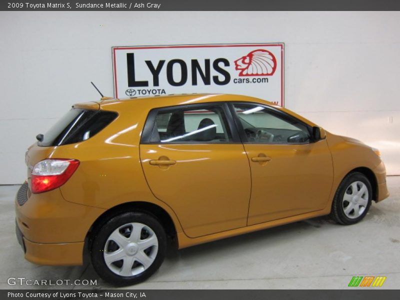 Sundance Metallic / Ash Gray 2009 Toyota Matrix S