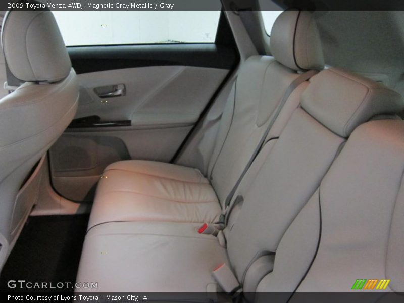 Magnetic Gray Metallic / Gray 2009 Toyota Venza AWD