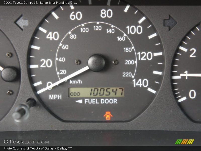 Lunar Mist Metallic / Gray 2001 Toyota Camry LE