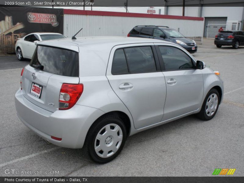 Silver Streak Mica / Charcoal Gray 2009 Scion xD