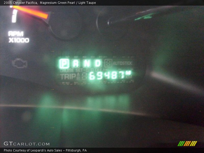 Magnesium Green Pearl / Light Taupe 2005 Chrysler Pacifica