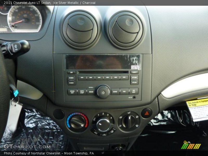 Controls of 2011 Aveo LT Sedan