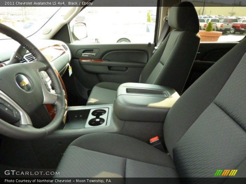 Black / Ebony 2011 Chevrolet Avalanche LS 4x4