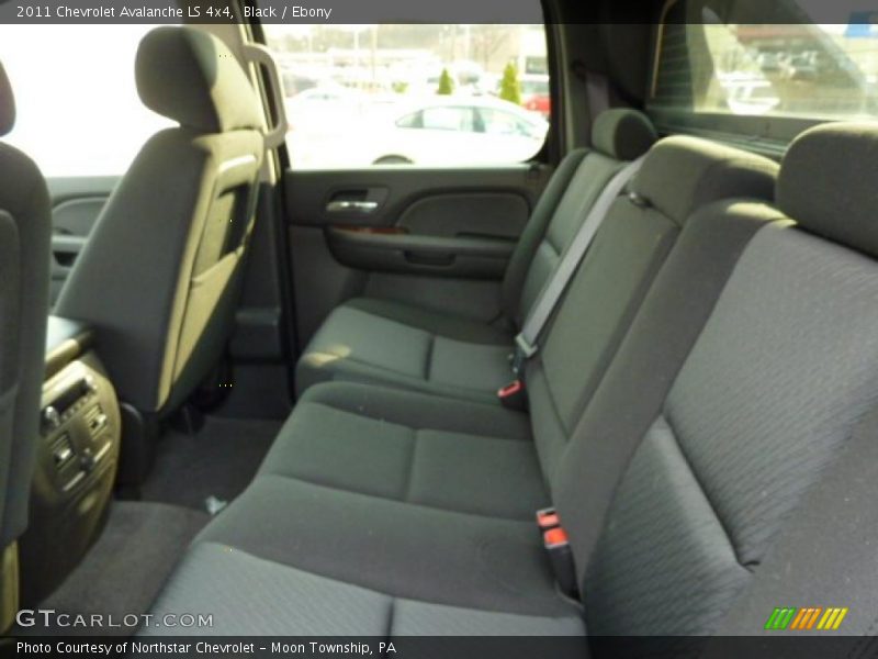 Black / Ebony 2011 Chevrolet Avalanche LS 4x4