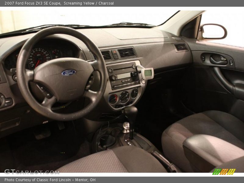 Dashboard of 2007 Focus ZX3 SE Coupe