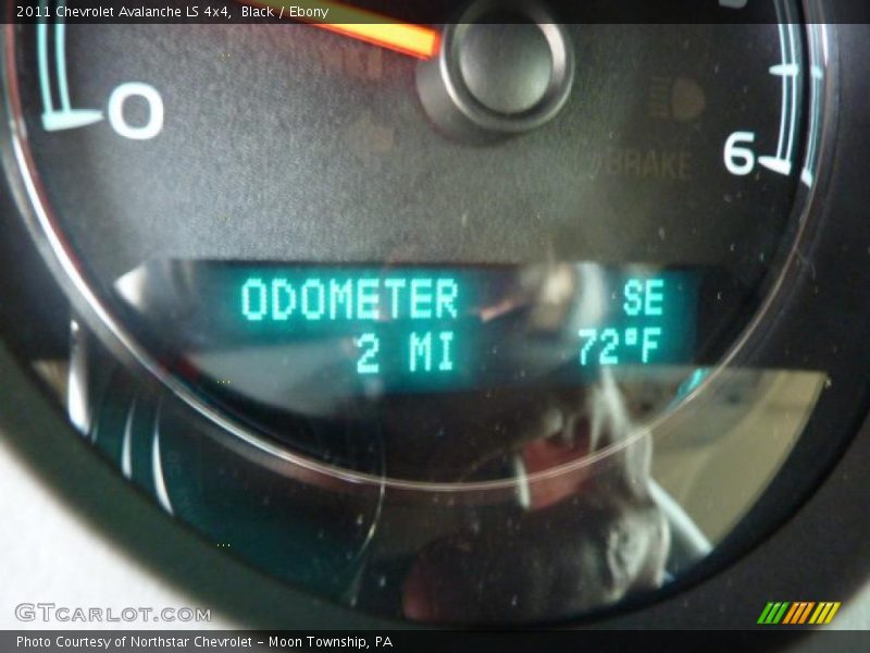Black / Ebony 2011 Chevrolet Avalanche LS 4x4