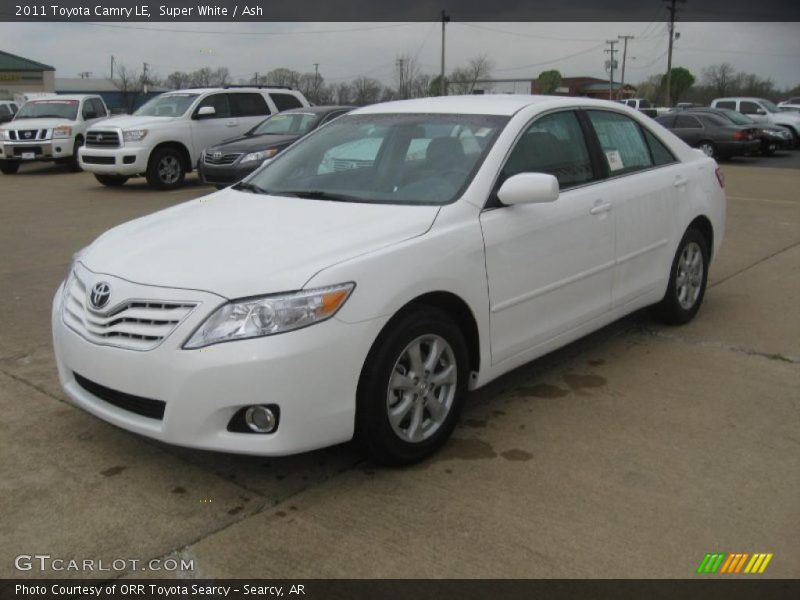 Super White / Ash 2011 Toyota Camry LE