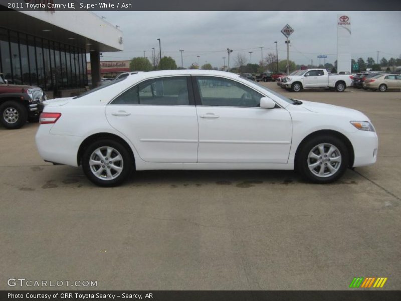 Super White / Ash 2011 Toyota Camry LE