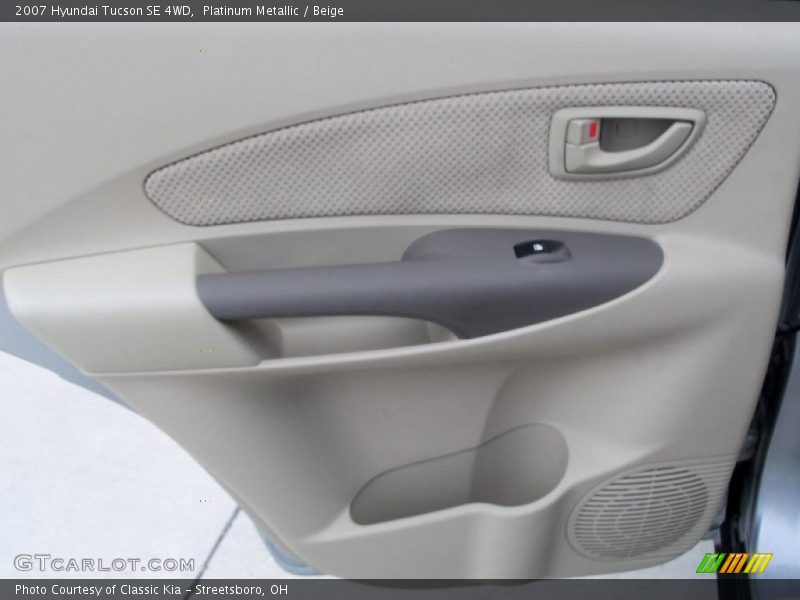 Platinum Metallic / Beige 2007 Hyundai Tucson SE 4WD