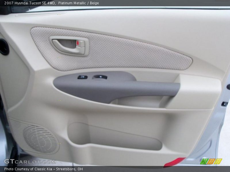 Platinum Metallic / Beige 2007 Hyundai Tucson SE 4WD
