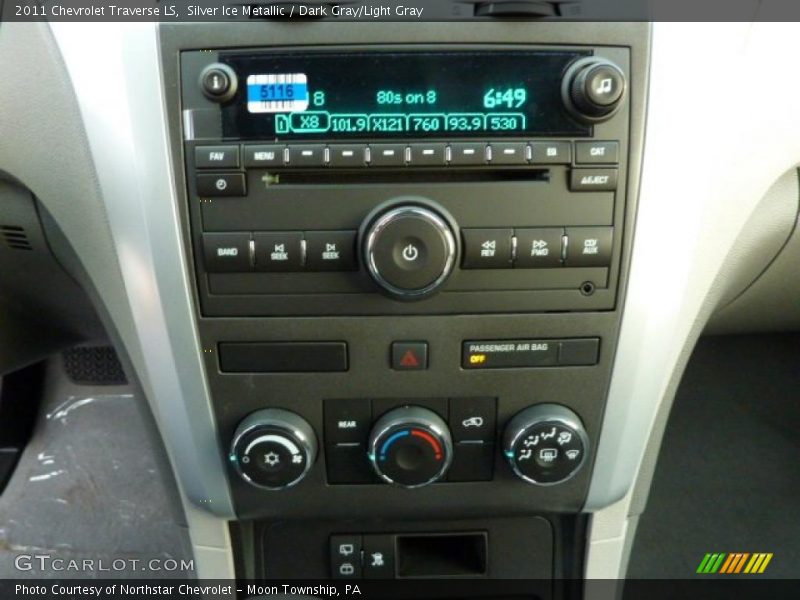 Silver Ice Metallic / Dark Gray/Light Gray 2011 Chevrolet Traverse LS