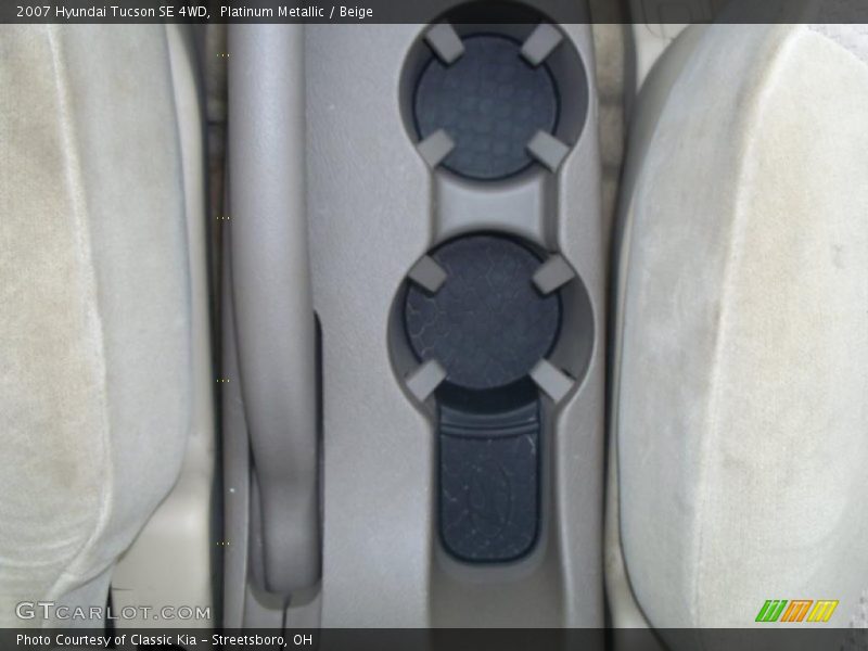 Platinum Metallic / Beige 2007 Hyundai Tucson SE 4WD